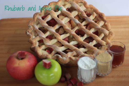Rhubarb and Apple Pie